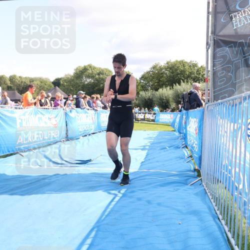 25.08.2024 - Elbe Triathlon Hamburg H.Heesch http://msf.ph/oto/6877613 25.08.2024 11:46:20 Ziel 516, 555, 565, 765, 779, 1516, 1718 meine-sportfotos.de