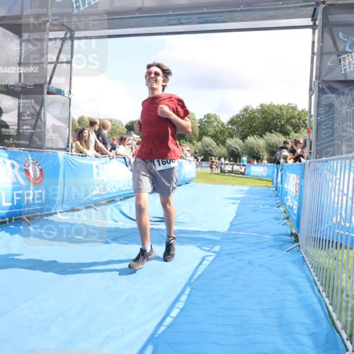 25.08.2024 - Elbe Triathlon Hamburg H.Heesch http://msf.ph/oto/6877617 25.08.2024 12:09:05 Ziel 501, 527, 1606, 1621, 1693, 1705 meine-sportfotos.de