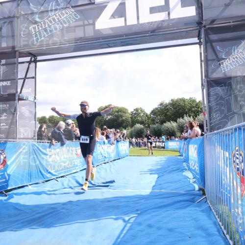 25.08.2024 - Elbe Triathlon Hamburg H.Heesch http://msf.ph/oto/6877619 25.08.2024 11:20:10 Ziel 619, 793 meine-sportfotos.de