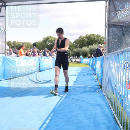 25.08.2024 - Elbe Triathlon Hamburg H.Heesch http://msf.ph/oto/6877621 25.08.2024 11:46:20 Ziel 516, 555, 565, 765, 779, 1516, 1718 meine-sportfotos.de