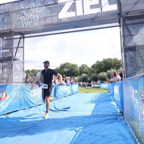 25.08.2024 - Elbe Triathlon Hamburg H.Heesch http://msf.ph/oto/6877629 25.08.2024 11:20:10 Ziel 619, 793 meine-sportfotos.de