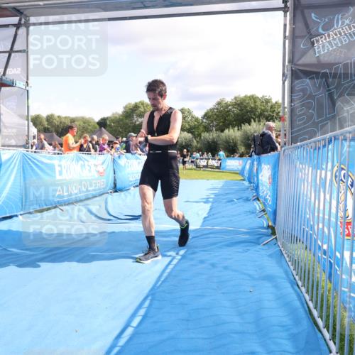 25.08.2024 - Elbe Triathlon Hamburg H.Heesch http://msf.ph/oto/6877630 25.08.2024 11:46:20 Ziel 516, 555, 565, 765, 779, 1516, 1718 meine-sportfotos.de