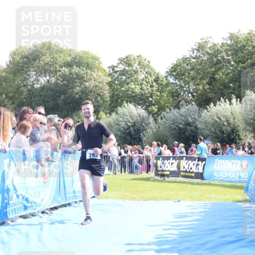 25.08.2024 - Elbe Triathlon Hamburg H.Heesch http://msf.ph/oto/6877636 25.08.2024 11:20:11 Ziel 619, 793 meine-sportfotos.de