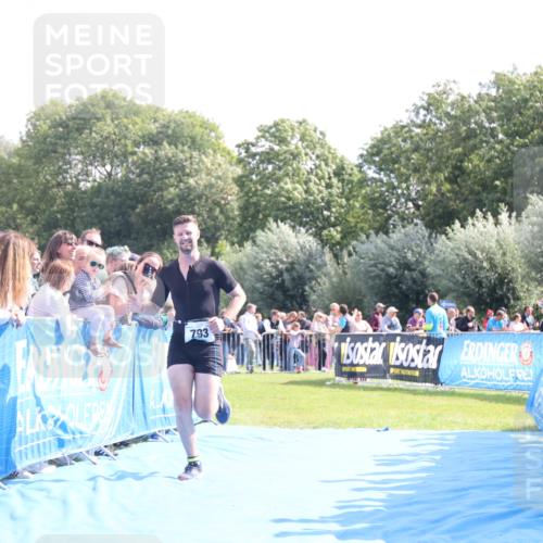 25.08.2024 - Elbe Triathlon Hamburg H.Heesch http://msf.ph/oto/6877637 25.08.2024 11:20:11 Ziel 619, 793 meine-sportfotos.de