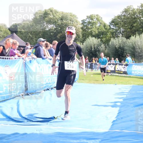 25.08.2024 - Elbe Triathlon Hamburg H.Heesch http://msf.ph/oto/6877654 25.08.2024 11:46:24 Ziel 516, 555, 565, 779, 1718 meine-sportfotos.de