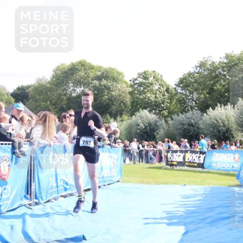 25.08.2024 - Elbe Triathlon Hamburg H.Heesch http://msf.ph/oto/6877666 25.08.2024 11:20:12 Ziel 619, 793 meine-sportfotos.de