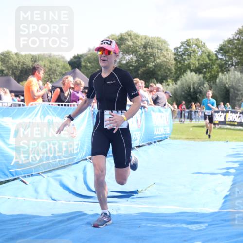 25.08.2024 - Elbe Triathlon Hamburg H.Heesch http://msf.ph/oto/6877677 25.08.2024 11:46:24 Ziel 516, 555, 565, 779, 1718 meine-sportfotos.de