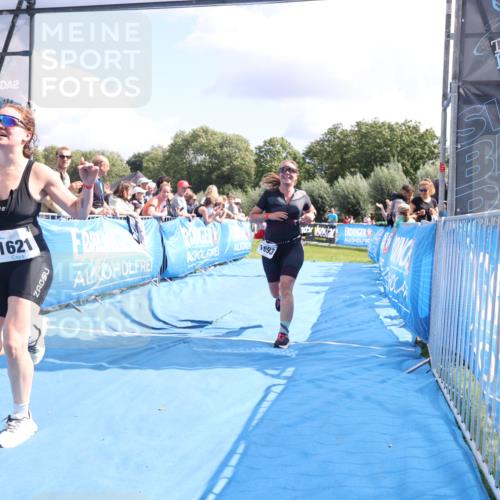 25.08.2024 - Elbe Triathlon Hamburg H.Heesch http://msf.ph/oto/6877691 25.08.2024 12:09:12 Ziel 1506, 1621, 1693 meine-sportfotos.de
