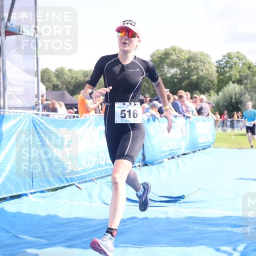 25.08.2024 - Elbe Triathlon Hamburg H.Heesch http://msf.ph/oto/6877692 25.08.2024 11:46:25 Ziel 516, 555, 779 meine-sportfotos.de
