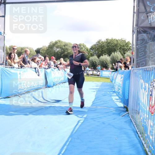 25.08.2024 - Elbe Triathlon Hamburg H.Heesch http://msf.ph/oto/6877693 25.08.2024 12:09:12 Ziel 1506, 1621, 1693 meine-sportfotos.de