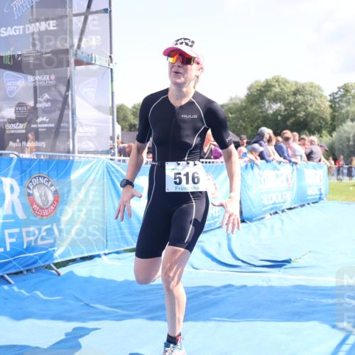 25.08.2024 - Elbe Triathlon Hamburg H.Heesch http://msf.ph/oto/6877701 25.08.2024 11:46:25 Ziel 516, 555, 779 meine-sportfotos.de