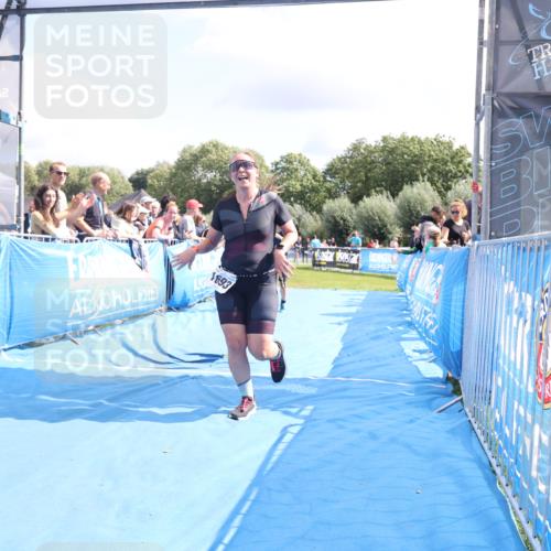 25.08.2024 - Elbe Triathlon Hamburg H.Heesch http://msf.ph/oto/6877706 25.08.2024 12:09:13 Ziel 1506, 1621, 1693 meine-sportfotos.de