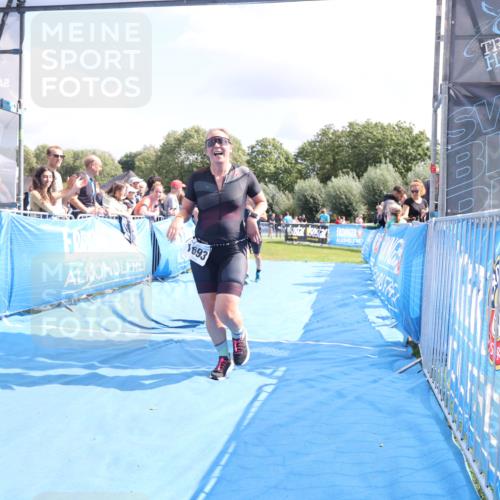 25.08.2024 - Elbe Triathlon Hamburg H.Heesch http://msf.ph/oto/6877709 25.08.2024 12:09:13 Ziel 1506, 1621, 1693 meine-sportfotos.de