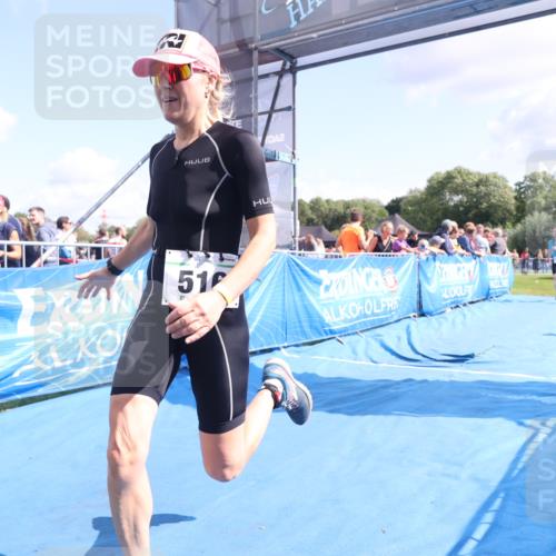 25.08.2024 - Elbe Triathlon Hamburg H.Heesch http://msf.ph/oto/6877717 25.08.2024 11:46:25 Ziel 516, 555, 779 meine-sportfotos.de
