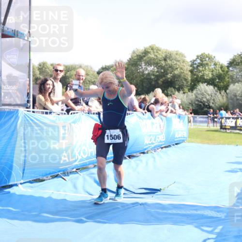 25.08.2024 - Elbe Triathlon Hamburg H.Heesch http://msf.ph/oto/6877749 25.08.2024 12:09:15 Ziel 490, 1506, 1621, 1693 meine-sportfotos.de