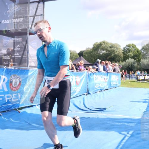 25.08.2024 - Elbe Triathlon Hamburg H.Heesch http://msf.ph/oto/6877772 25.08.2024 11:46:28 Ziel 516, 555 meine-sportfotos.de