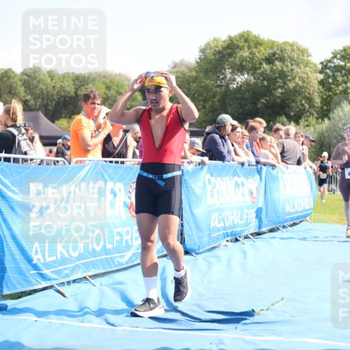 25.08.2024 - Elbe Triathlon Hamburg H.Heesch http://msf.ph/oto/6877785 25.08.2024 11:46:51 Ziel 473, 1452, 1605 meine-sportfotos.de
