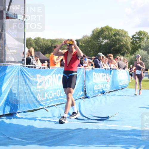 25.08.2024 - Elbe Triathlon Hamburg H.Heesch http://msf.ph/oto/6877803 25.08.2024 11:46:52 Ziel 473, 1452, 1605 meine-sportfotos.de