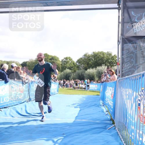 25.08.2024 - Elbe Triathlon Hamburg H.Heesch http://msf.ph/oto/6877821 25.08.2024 11:20:30 Ziel 213, 351, 605, 637 meine-sportfotos.de