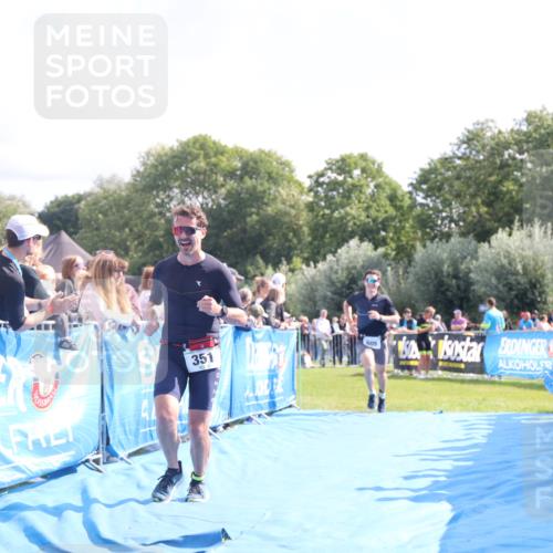 25.08.2024 - Elbe Triathlon Hamburg H.Heesch http://msf.ph/oto/6877850 25.08.2024 11:20:36 Ziel 213, 351, 605 meine-sportfotos.de
