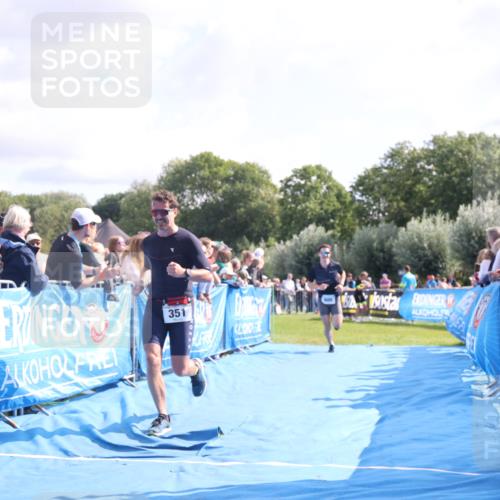 25.08.2024 - Elbe Triathlon Hamburg H.Heesch http://msf.ph/oto/6877863 25.08.2024 11:20:37 Ziel 213, 351, 605 meine-sportfotos.de