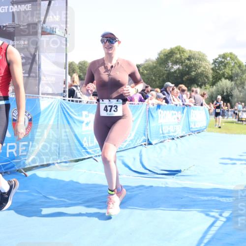 25.08.2024 - Elbe Triathlon Hamburg H.Heesch http://msf.ph/oto/6877869 25.08.2024 11:46:54 Ziel 473, 488, 1452, 1605 meine-sportfotos.de