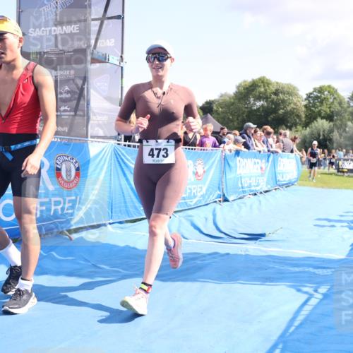 25.08.2024 - Elbe Triathlon Hamburg H.Heesch http://msf.ph/oto/6877872 25.08.2024 11:46:54 Ziel 473, 488, 1452, 1605 meine-sportfotos.de