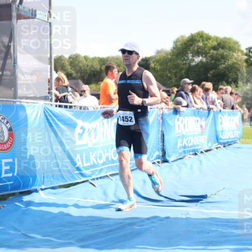 25.08.2024 - Elbe Triathlon Hamburg H.Heesch http://msf.ph/oto/6877892 25.08.2024 11:47:00 Ziel 415, 473, 488, 1452 meine-sportfotos.de