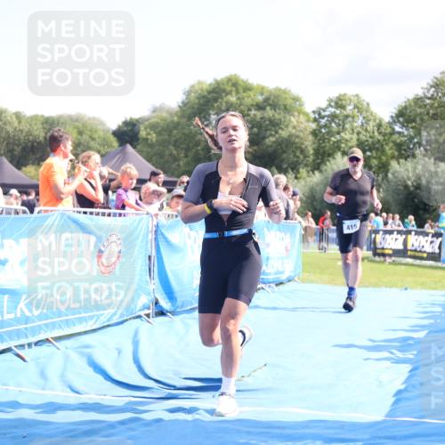 25.08.2024 - Elbe Triathlon Hamburg H.Heesch http://msf.ph/oto/6877926 25.08.2024 11:47:03 Ziel 415, 488, 1452 meine-sportfotos.de