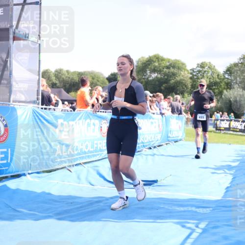 25.08.2024 - Elbe Triathlon Hamburg H.Heesch http://msf.ph/oto/6877942 25.08.2024 11:47:03 Ziel 415, 488, 1452 meine-sportfotos.de