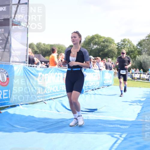 25.08.2024 - Elbe Triathlon Hamburg H.Heesch http://msf.ph/oto/6877944 25.08.2024 11:47:03 Ziel 415, 488, 1452 meine-sportfotos.de