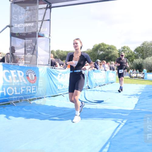 25.08.2024 - Elbe Triathlon Hamburg H.Heesch http://msf.ph/oto/6877951 25.08.2024 11:47:03 Ziel 415, 488, 1452 meine-sportfotos.de