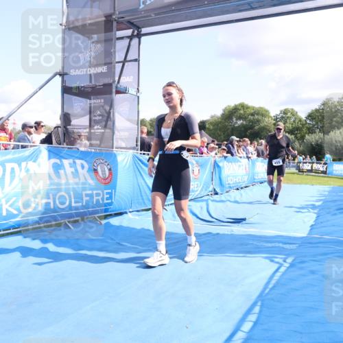 25.08.2024 - Elbe Triathlon Hamburg H.Heesch http://msf.ph/oto/6877957 25.08.2024 11:47:04 Ziel 415, 488, 1452 meine-sportfotos.de