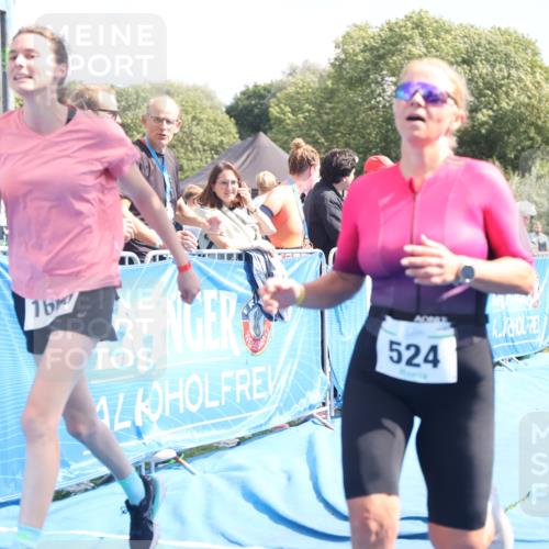 25.08.2024 - Elbe Triathlon Hamburg H.Heesch http://msf.ph/oto/6877962 25.08.2024 12:09:31 Ziel 524, 1478, 1649, 1651, 1660, 1691 meine-sportfotos.de