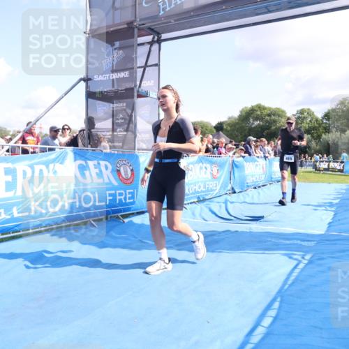 25.08.2024 - Elbe Triathlon Hamburg H.Heesch http://msf.ph/oto/6877966 25.08.2024 11:47:04 Ziel 415, 488, 1452 meine-sportfotos.de