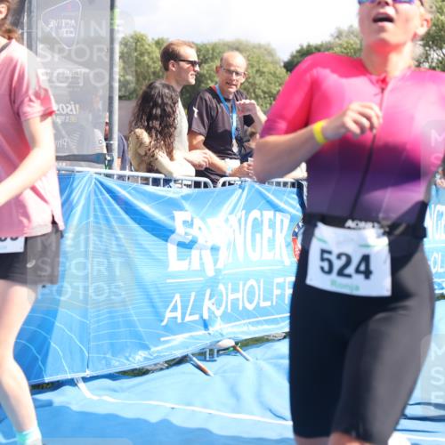 25.08.2024 - Elbe Triathlon Hamburg H.Heesch http://msf.ph/oto/6877973 25.08.2024 12:09:31 Ziel 524, 1478, 1649, 1651, 1660, 1691 meine-sportfotos.de