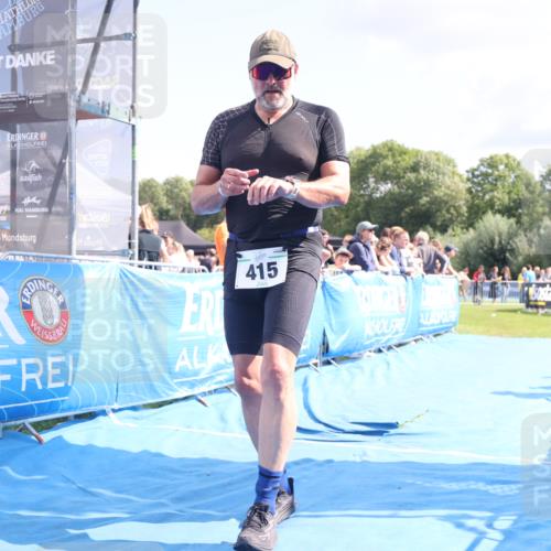 25.08.2024 - Elbe Triathlon Hamburg H.Heesch http://msf.ph/oto/6878000 25.08.2024 11:47:06 Ziel 415, 488, 1452 meine-sportfotos.de