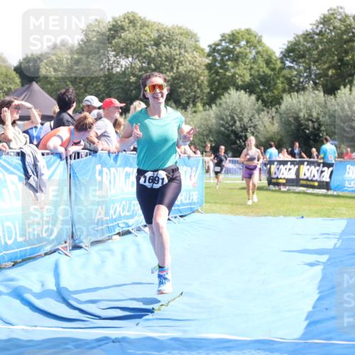 25.08.2024 - Elbe Triathlon Hamburg H.Heesch http://msf.ph/oto/6878001 25.08.2024 12:09:38 Ziel 518, 1653, 1691 meine-sportfotos.de