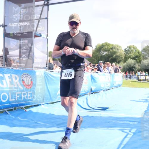 25.08.2024 - Elbe Triathlon Hamburg H.Heesch http://msf.ph/oto/6878006 25.08.2024 11:47:06 Ziel 415, 488, 1452 meine-sportfotos.de