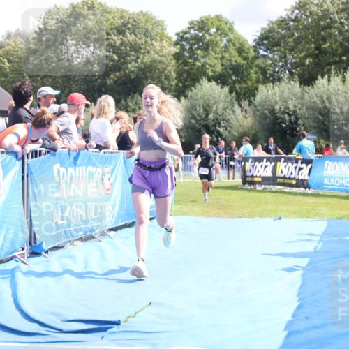 25.08.2024 - Elbe Triathlon Hamburg H.Heesch http://msf.ph/oto/6878025 25.08.2024 12:09:41 Ziel 518, 1653, 1691 meine-sportfotos.de