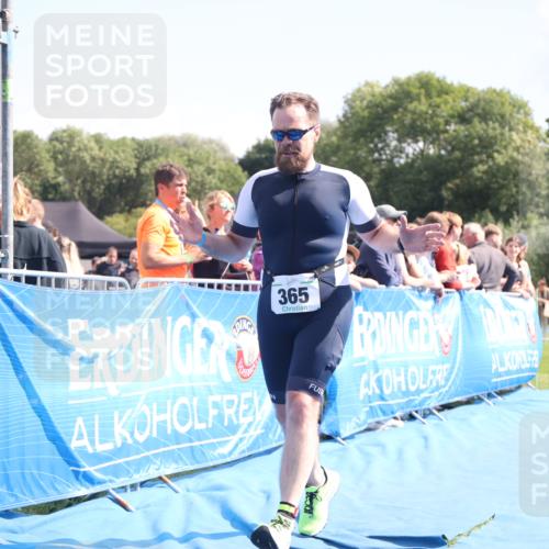 25.08.2024 - Elbe Triathlon Hamburg H.Heesch http://msf.ph/oto/6878026 25.08.2024 11:47:20 Ziel 365 meine-sportfotos.de