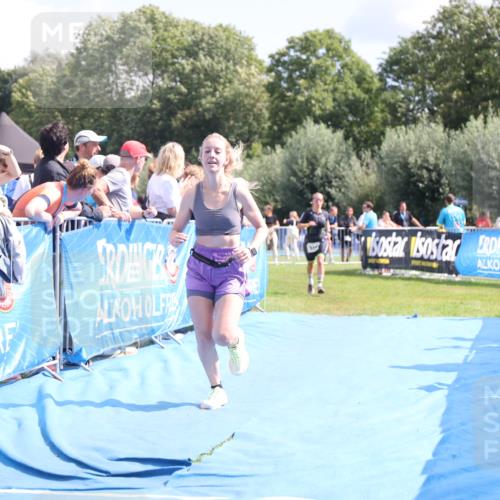 25.08.2024 - Elbe Triathlon Hamburg H.Heesch http://msf.ph/oto/6878031 25.08.2024 12:09:41 Ziel 518, 1653, 1691 meine-sportfotos.de