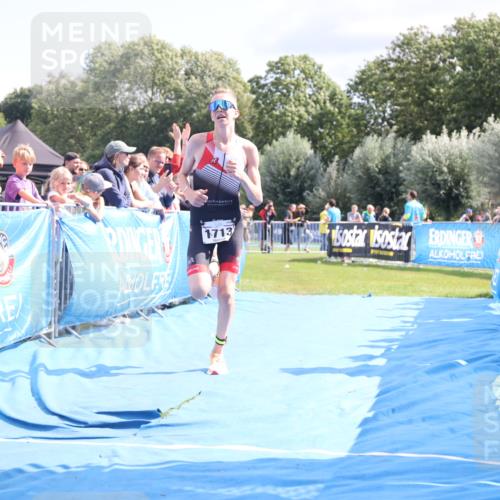 25.08.2024 - Elbe Triathlon Hamburg H.Heesch http://msf.ph/oto/6878060 25.08.2024 11:47:36 Ziel 1713 meine-sportfotos.de