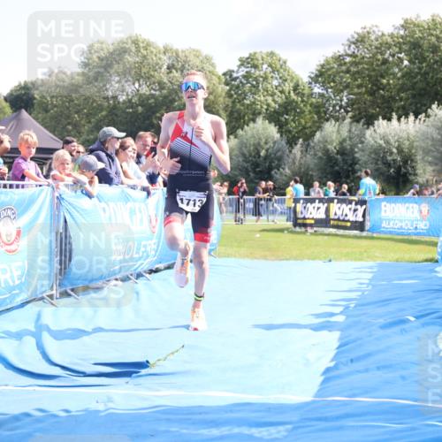 25.08.2024 - Elbe Triathlon Hamburg H.Heesch http://msf.ph/oto/6878061 25.08.2024 11:47:36 Ziel 1713 meine-sportfotos.de