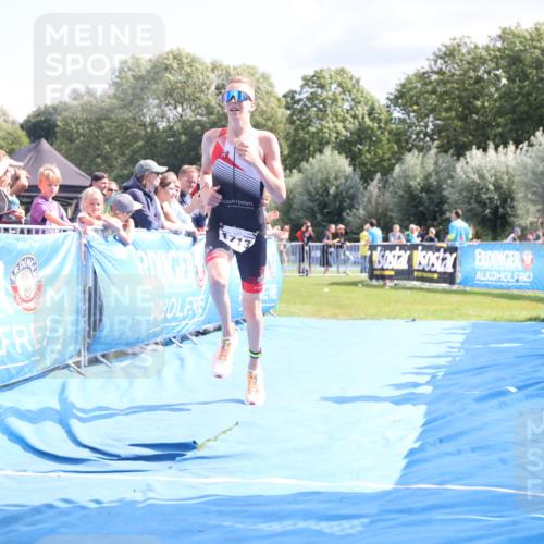 25.08.2024 - Elbe Triathlon Hamburg H.Heesch http://msf.ph/oto/6878063 25.08.2024 11:47:36 Ziel 1713 meine-sportfotos.de