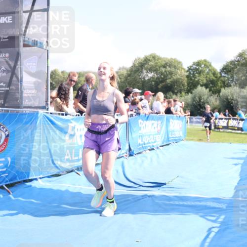 25.08.2024 - Elbe Triathlon Hamburg H.Heesch http://msf.ph/oto/6878070 25.08.2024 12:09:43 Ziel 518, 1653, 1691 meine-sportfotos.de