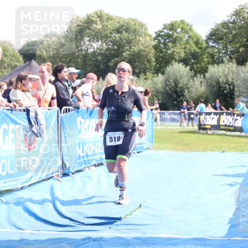25.08.2024 - Elbe Triathlon Hamburg H.Heesch http://msf.ph/oto/6878087 25.08.2024 12:09:46 Ziel 518, 1653 meine-sportfotos.de