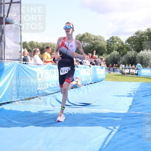25.08.2024 - Elbe Triathlon Hamburg H.Heesch http://msf.ph/oto/6878088 25.08.2024 11:47:37 Ziel 1713 meine-sportfotos.de