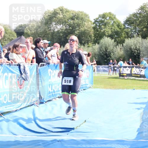 25.08.2024 - Elbe Triathlon Hamburg H.Heesch http://msf.ph/oto/6878089 25.08.2024 12:09:46 Ziel 518, 1653 meine-sportfotos.de