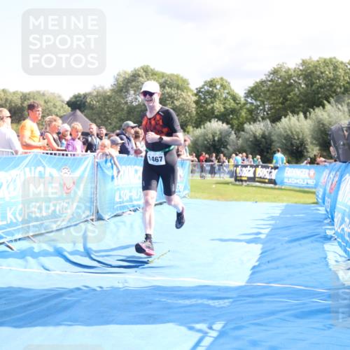 25.08.2024 - Elbe Triathlon Hamburg H.Heesch http://msf.ph/oto/6878103 25.08.2024 11:47:50 Ziel 462, 1467, 1565 meine-sportfotos.de
